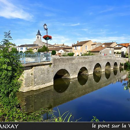Domaine De La Briouse Sanxay Exterior foto