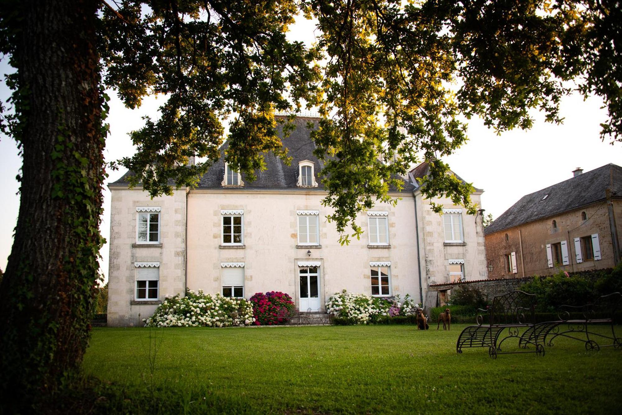Domaine De La Briouse Sanxay Exterior foto